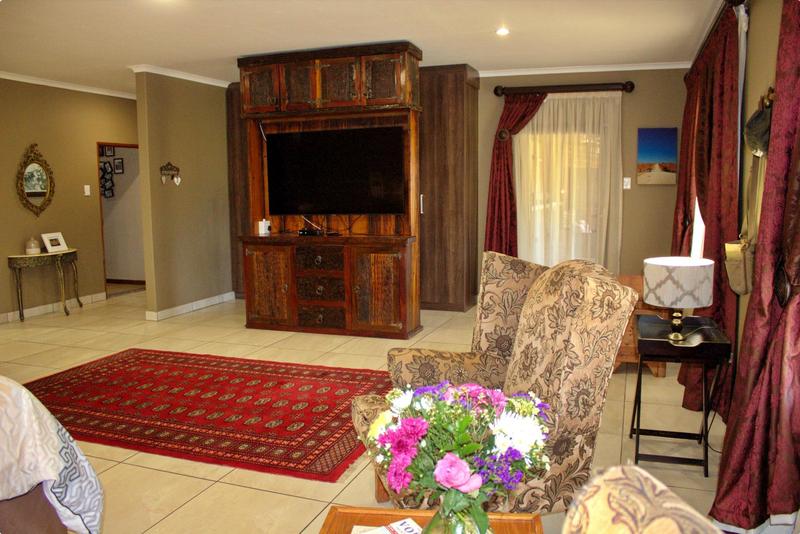 3 Bedroom Property for Sale in Upington Rural Northern Cape